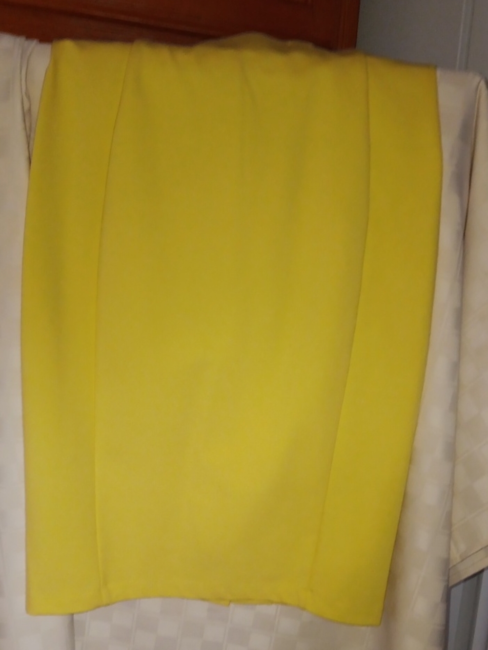 Bright Yellow Pencil Skirt – Sleek Office Staple